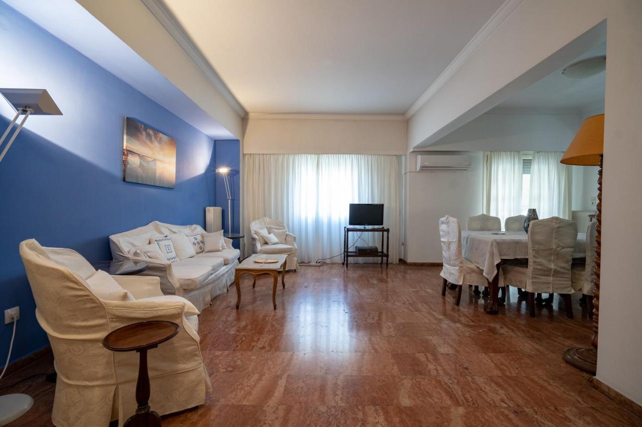 Apartmán Larissa Station Metro St. 2 Bedrooms 3 Pers. Flat